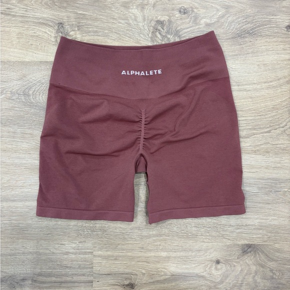 Alphalete Pants - Alphalete Amplify Shorts